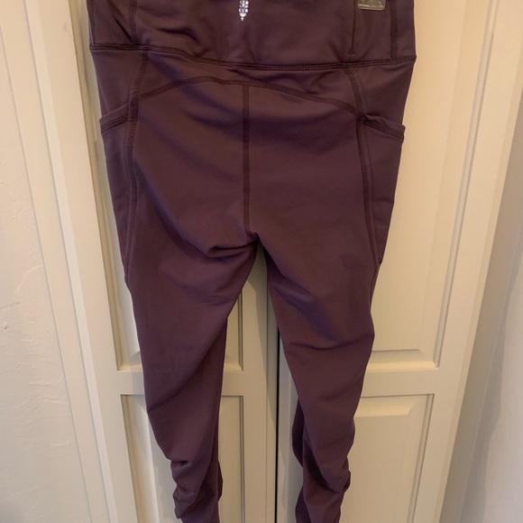 Free People Movement Leggings NWT - Picture 2 of 2
